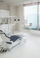 Стальной панельный радиатор Royal Thermo Ventil Hygiene 20/300/2400, нижнее подключение 